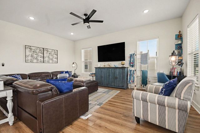 2431 103rd Street, Galveston, TX 77554
