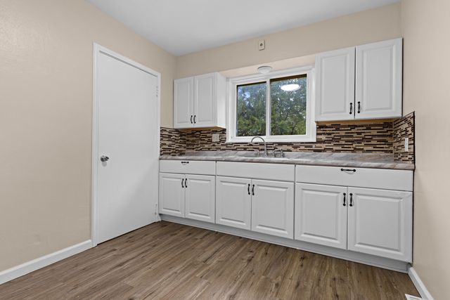 2922 Hillside Court, Rockford, IL 61108