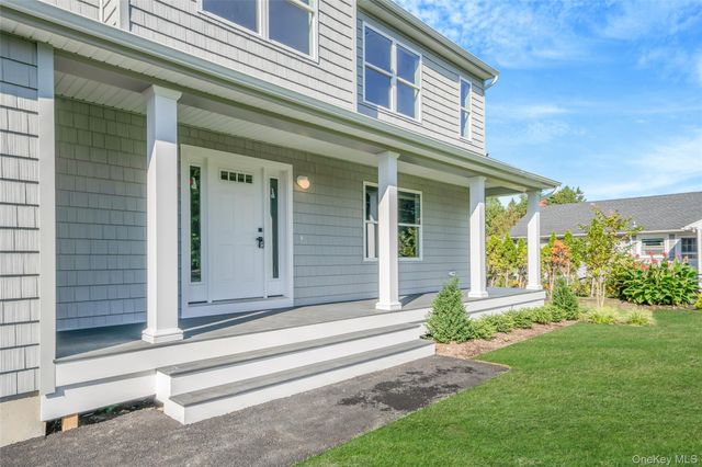 817 Pondview Road, Riverhead, NY 11901