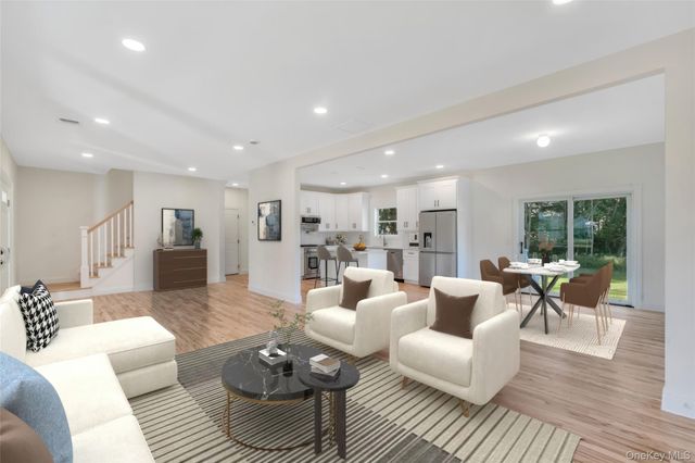 817 Pondview Road, Riverhead, NY 11901