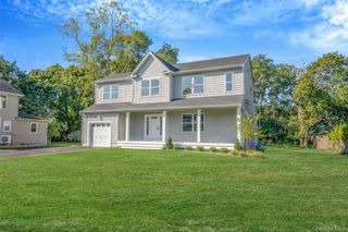 817 Pondview Road, Riverhead, NY 11901