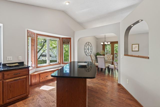 3884 Cross Street SW, Prior Lake, MN 55372
