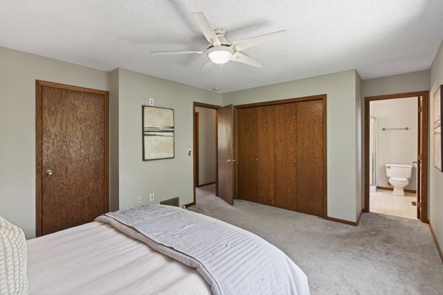 3884 Cross Street SW, Prior Lake, MN 55372