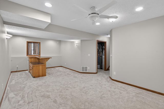 3884 Cross Street SW, Prior Lake, MN 55372