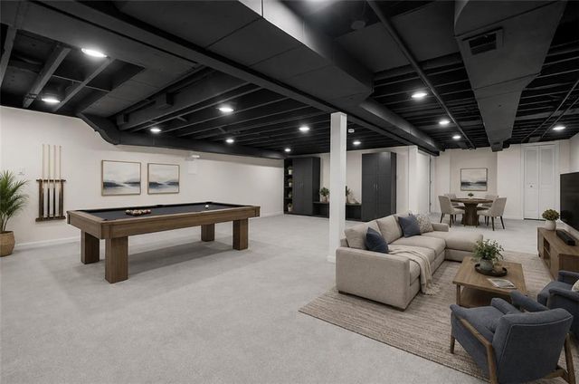 9209 Roe Avenue, Prairie Village, KS 66207