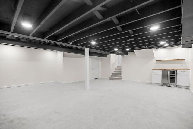 9209 Roe Avenue, Prairie Village, KS 66207