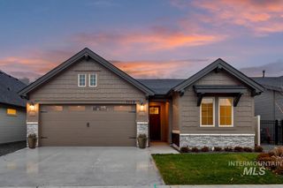 1010 E Rockhurst Ln, Eagle, ID 83616