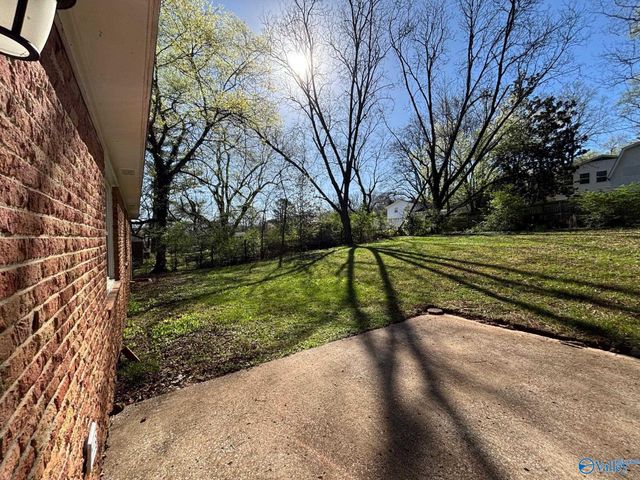 2803 Hester Lane NW, Huntsville, AL 35810