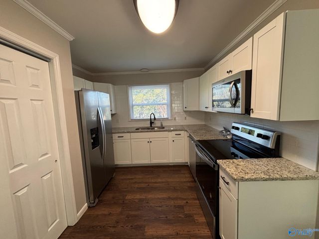 2803 Hester Lane NW, Huntsville, AL 35810