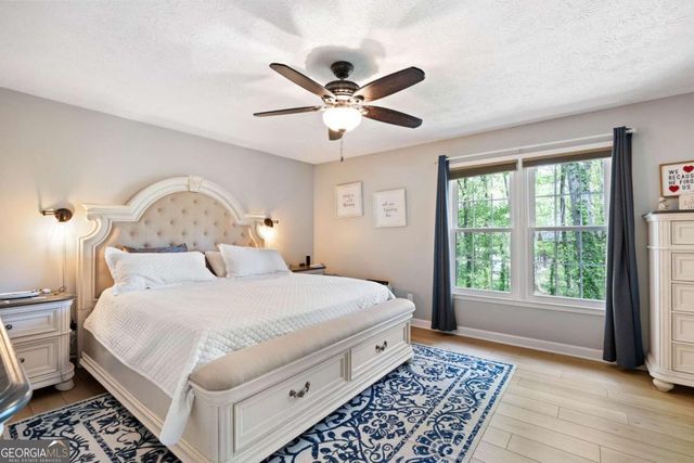 2058 Shillingwood Drive NW, Kennesaw, GA 30152