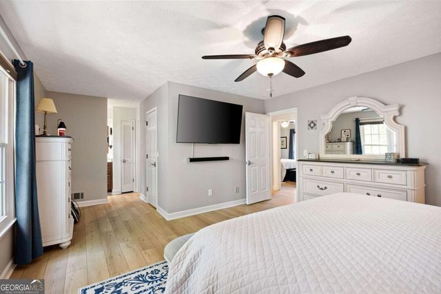 2058 Shillingwood Drive NW, Kennesaw, GA 30152