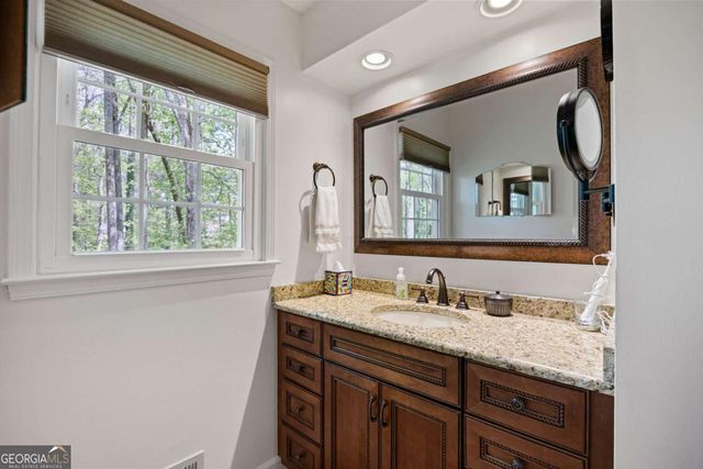 2058 Shillingwood Drive NW, Kennesaw, GA 30152