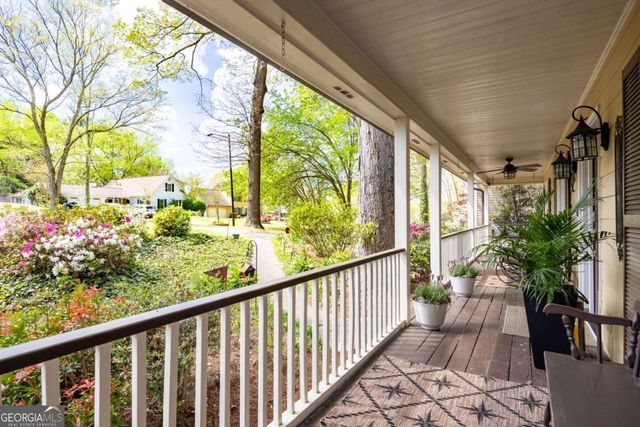 2058 Shillingwood Drive NW, Kennesaw, GA 30152