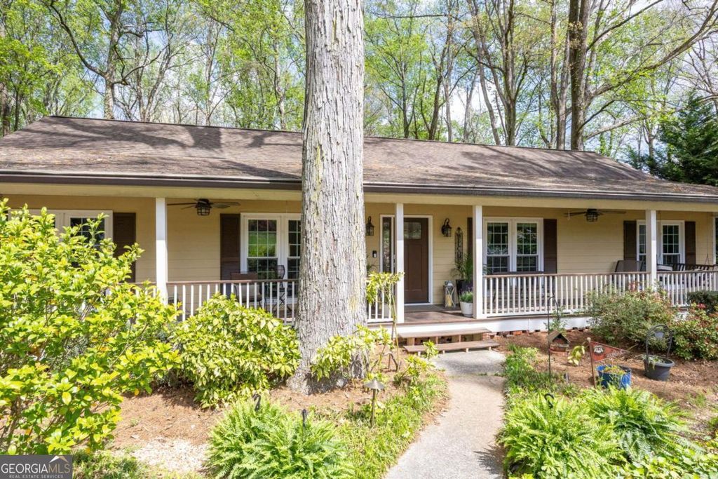 2058 Shillingwood Drive NW, Kennesaw, GA 30152