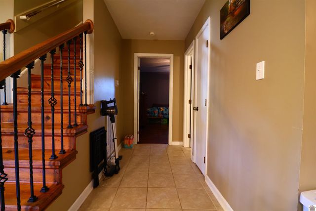 2120 Knob hill Dr, Paducah, KY 42003