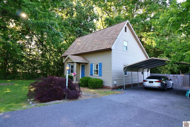 2120 Knob hill Dr, Paducah, KY 42003