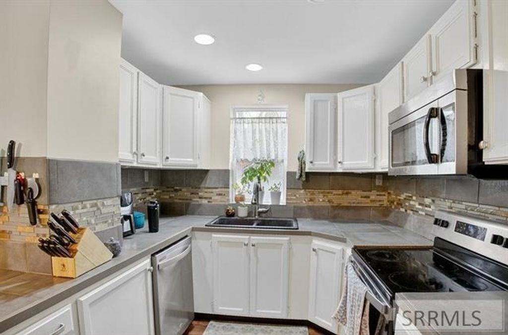 Image 16 of property listing at 1024 Fremont Street, Pocatello, ID 83204