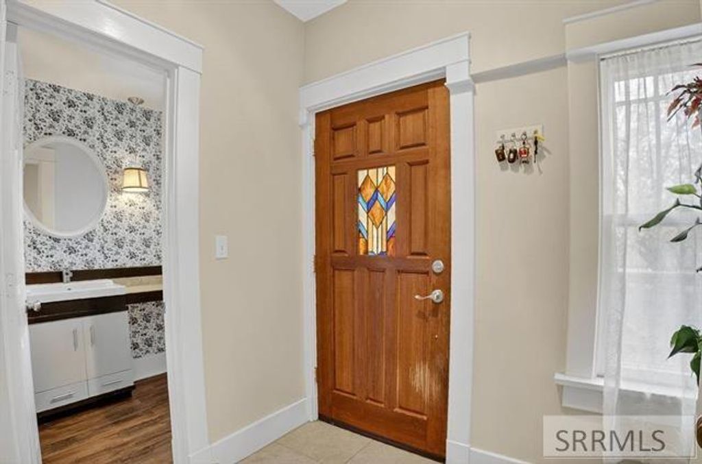 Image 7 of property listing at 1024 Fremont Street, Pocatello, ID 83204