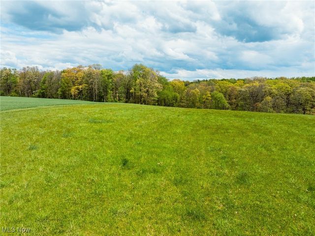 1183 Waynesburg Road NW, Carrollton, OH 44615