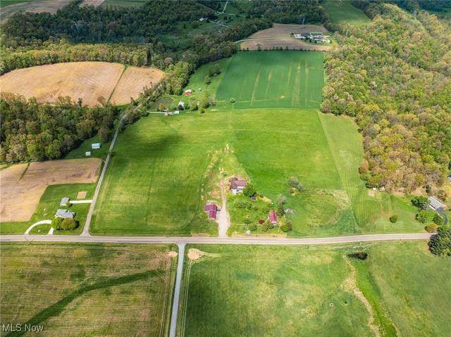 1183 Waynesburg Road NW, Carrollton, OH 44615