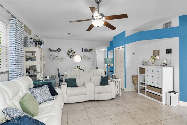 350 Newport DR 1906, Naples, FL 34114