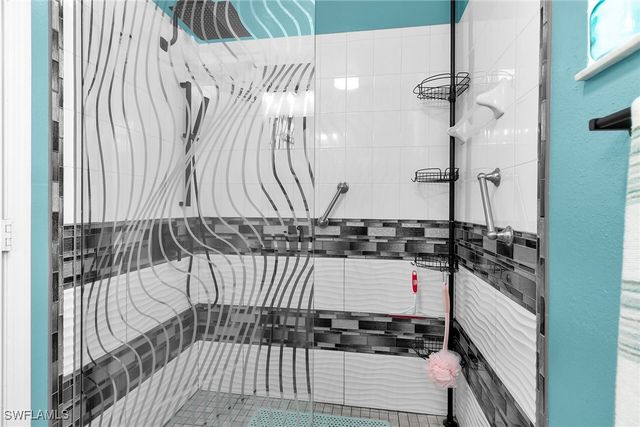 350 Newport DR 1906, Naples, FL 34114