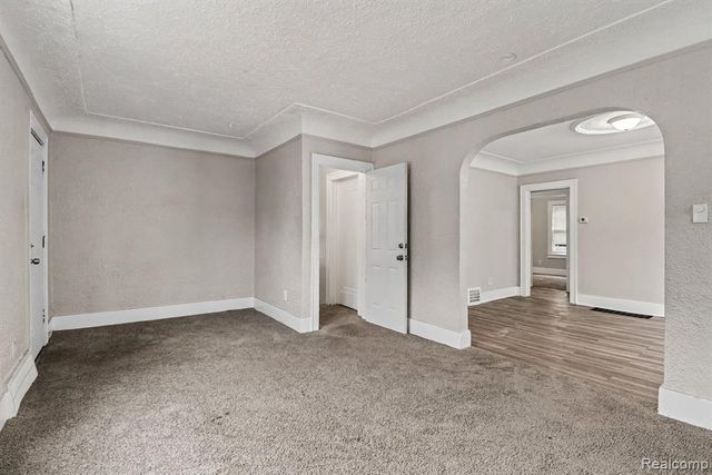 15751 Cherrylawn Street, Detroit, MI 48238