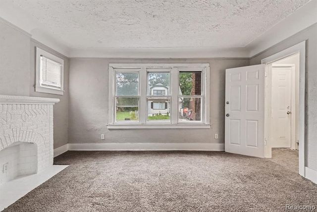 15751 Cherrylawn Street, Detroit, MI 48238