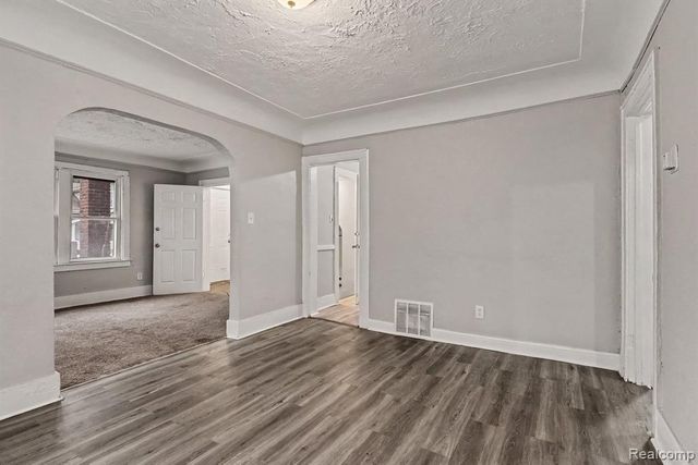 15751 Cherrylawn Street, Detroit, MI 48238