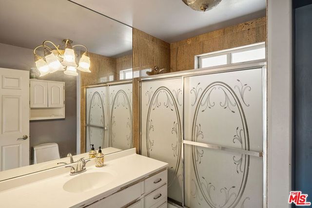 2201 Hillsboro Avenue, Los Angeles, CA 90034