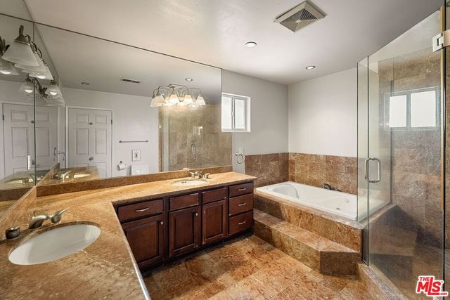 2201 Hillsboro Avenue, Los Angeles, CA 90034