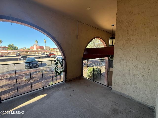 6332 N Barcelona Ln Unit 506, Tucson, AZ 85704