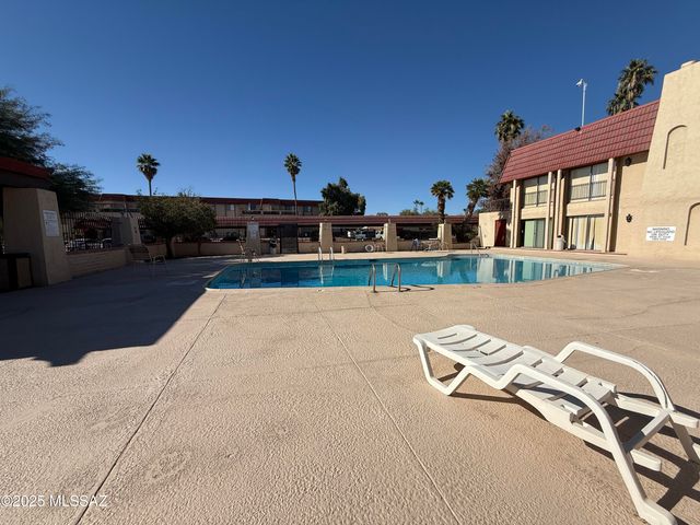 6332 N Barcelona Ln Unit 506, Tucson, AZ 85704