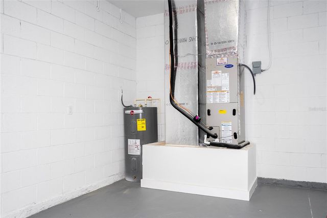 54 MALAUKA TRACK, Ocklawaha, FL 32179