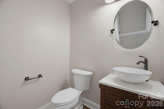 6632 Elmstone Drive, Charlotte, NC 28277