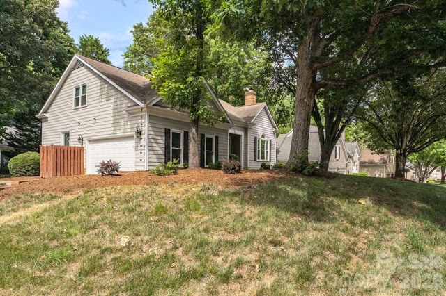 6632 Elmstone Drive, Charlotte, NC 28277