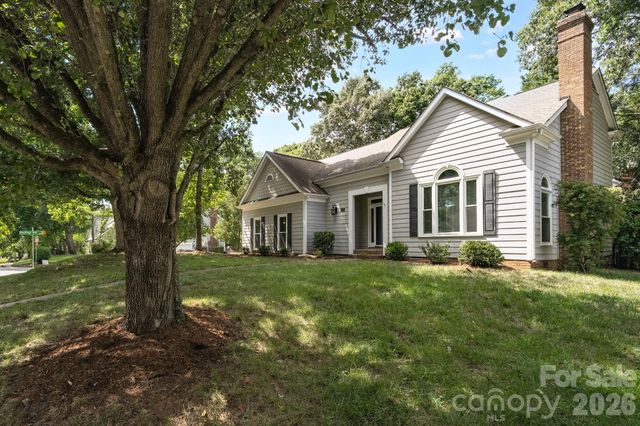 6632 Elmstone Drive, Charlotte, NC 28277