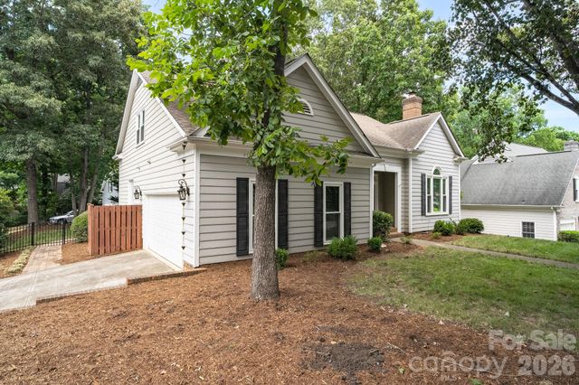 6632 Elmstone Drive, Charlotte, NC 28277