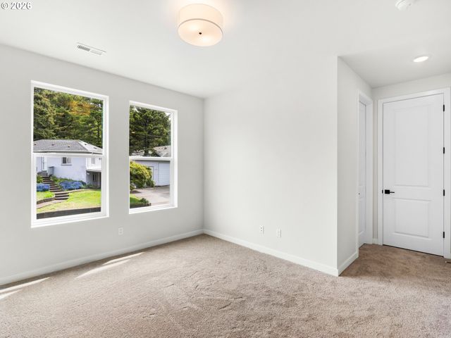 7560 N Emerald Ave, Portland, OR 97217