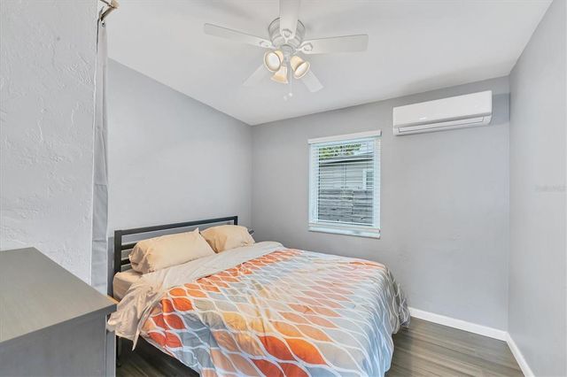 2305 NOVUS STREET, Sarasota, FL 34237