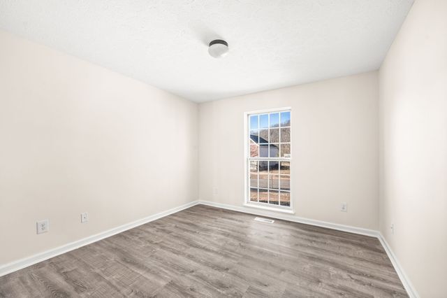 1304 W Running Brook Rd, Nashville, TN 37209