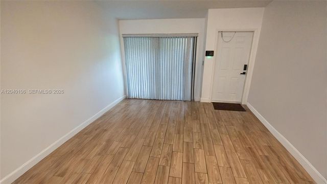 2566 N Nob Hill Road, Sunrise, FL 33322