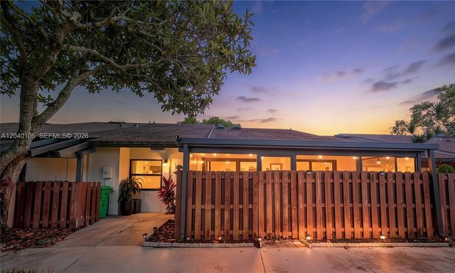 2566 N Nob Hill Road, Sunrise, FL 33322