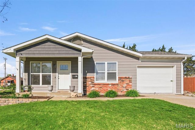 605 Cherry Lane, Warrenton, MO 63383