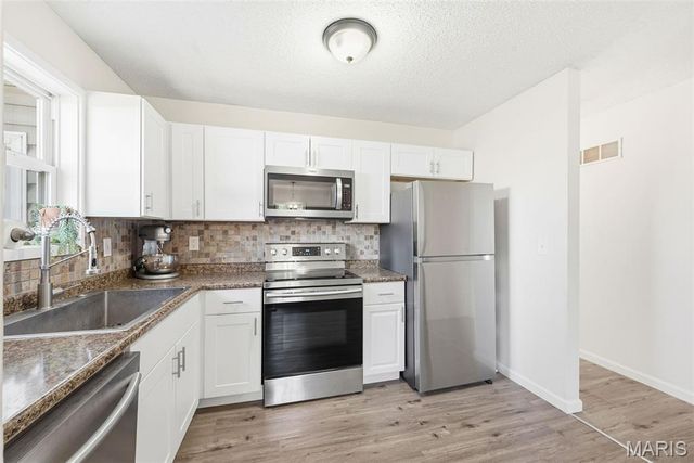 605 Cherry Lane, Warrenton, MO 63383