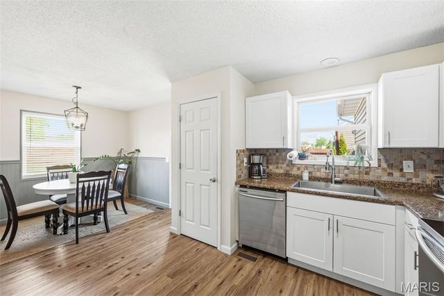605 Cherry Lane, Warrenton, MO 63383