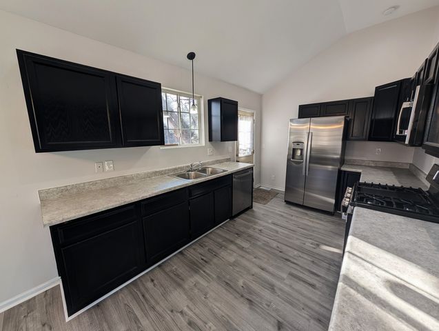 39477 N Hickory Avenue, Antioch, IL 60002