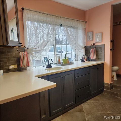 11181 Scotch Road, Freedom, NY 14065