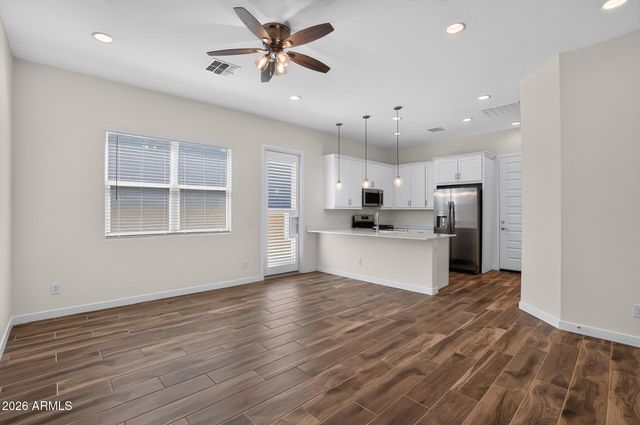 3228 E SADDLETREE Way, San Tan Valley, AZ 85140