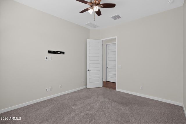 3228 E SADDLETREE Way, San Tan Valley, AZ 85140